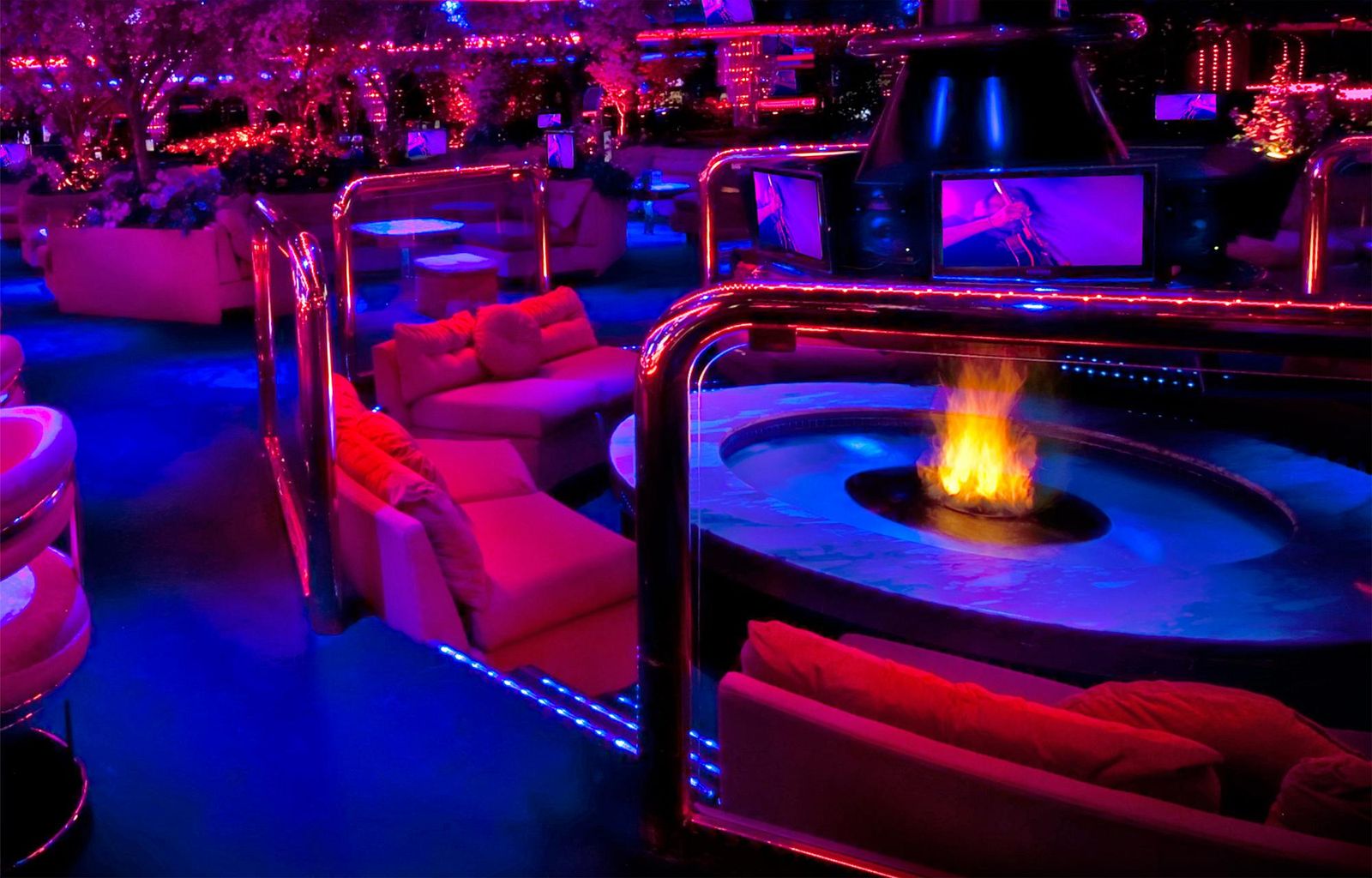 Image may contain Club Night Club Couch Furniture Disco Architecture Building Indoors Lounge and Urban