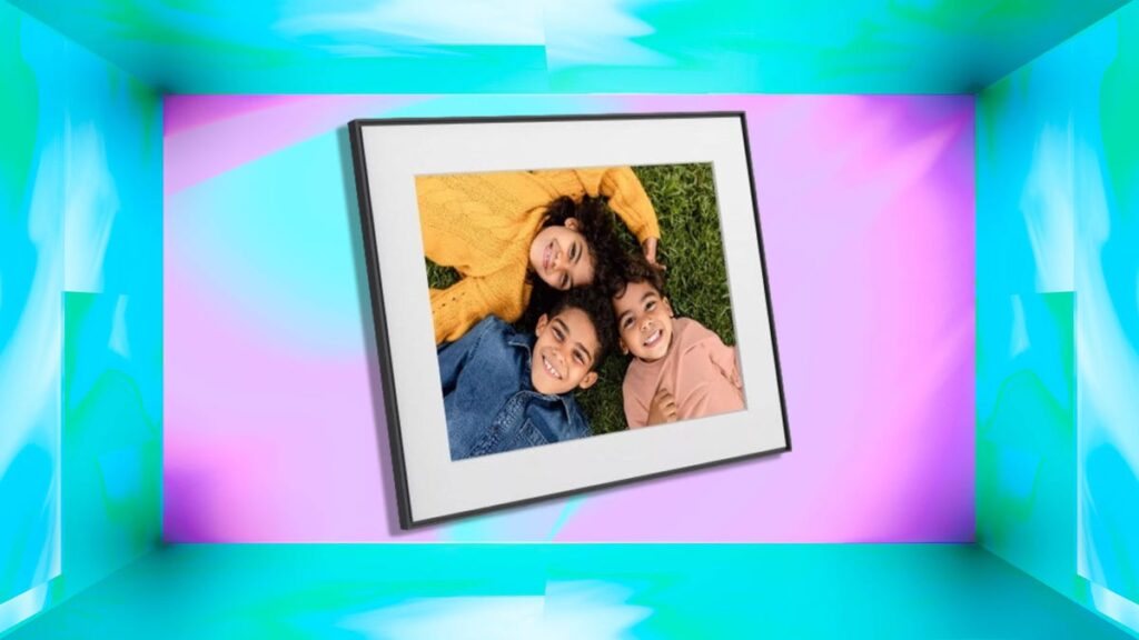 This Spring Sale Price Drop on the Aura Frame Makes It Easier to Show Off Memories