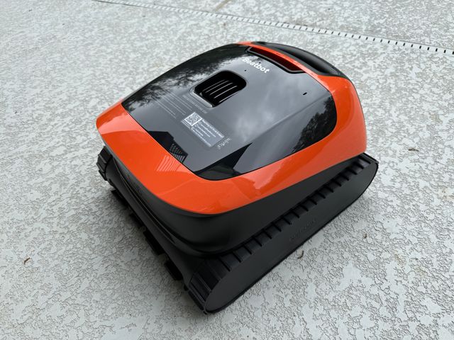 Image may contain: Beatbot Sora 30 Pool Cleaning Robot
