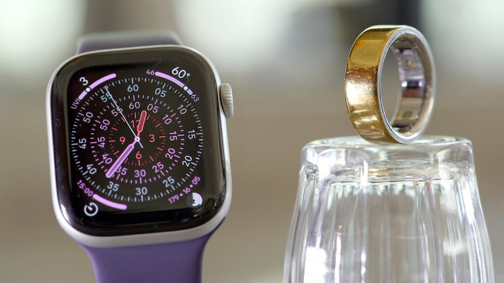 Apple Watch vs. Oura Ring: Which Tracks Sleep, Health and Fitness Better?