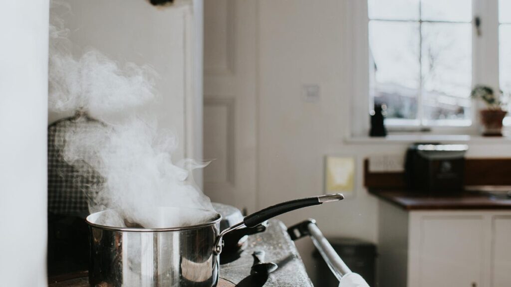 I Love to Cook But Hate to Sweat. Here’s How I Keep My Kitchen Cool During a Heat Wave