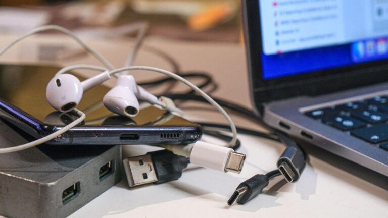 This Free Mac App Can Help You Root Out Your Slow USB-C Charging Cables