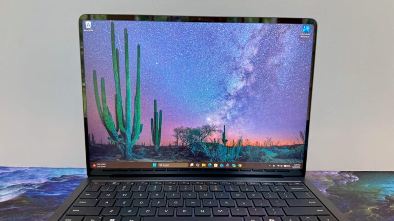Microsoft Surface Laptop for Business (8th Edition) Review: Effective Privacy Screen, Expensive Pricing Scheme